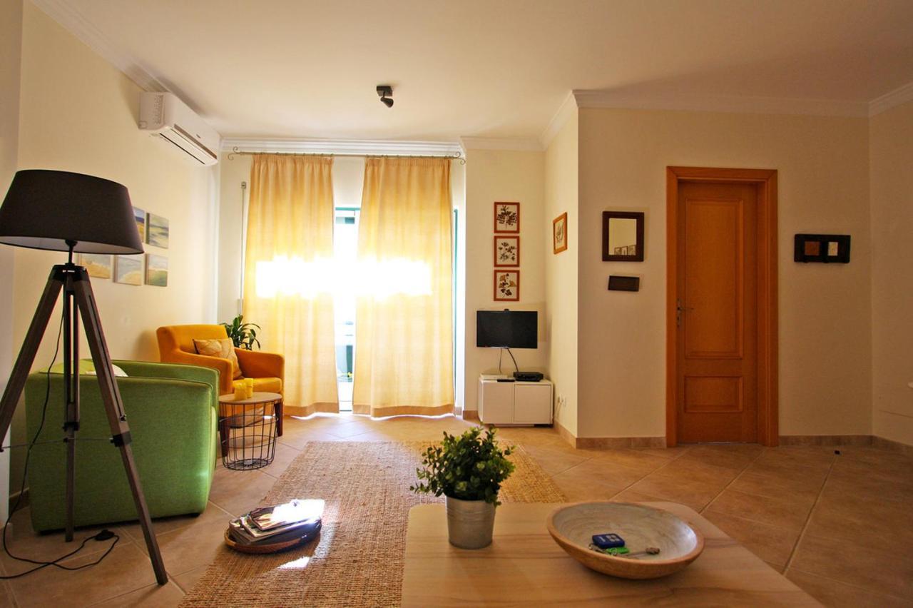 Apartamento Oliveira Санта-Лузія Екстер'єр фото
